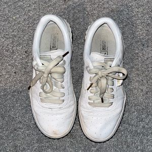 US size 7 puma white sneakers. Womens